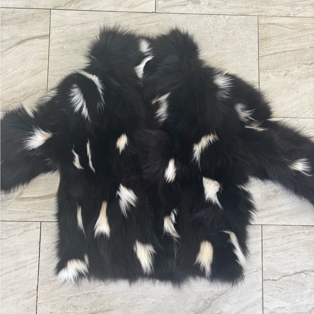 fur coat *MAKE AN OFFER*